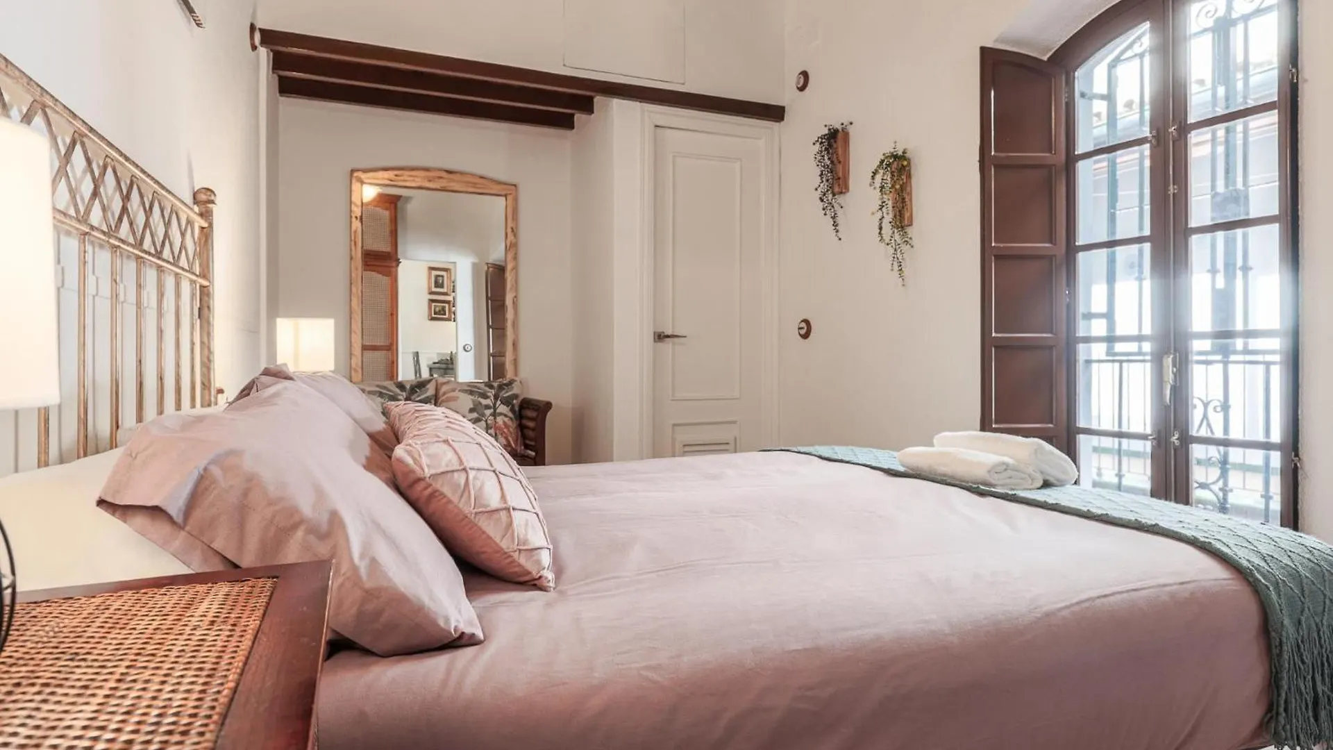 Apartment Disfruta De La Magia De Triana Sevilla, Calle Castilla Spanien